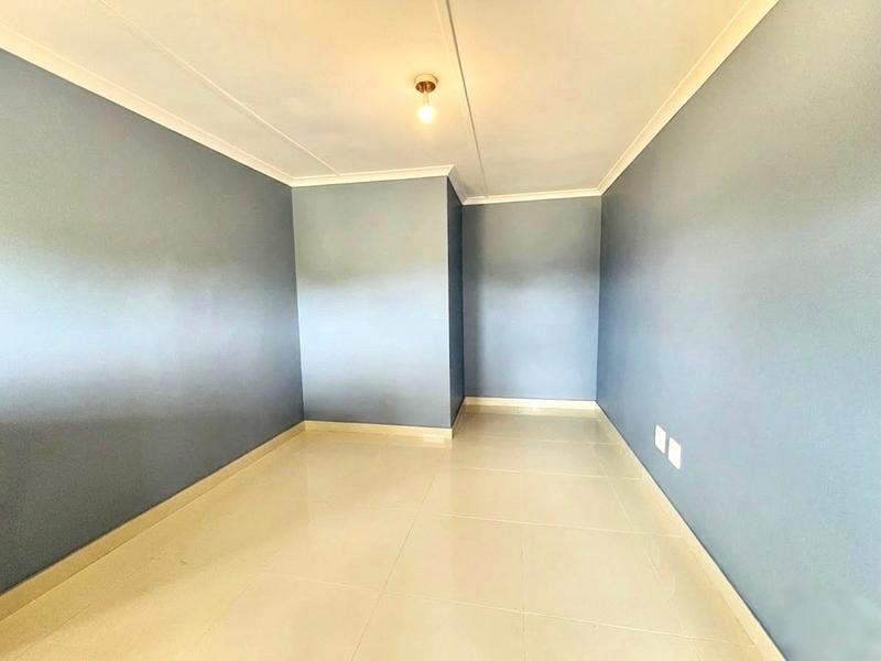 7 Bedroom Property for Sale in Castlehill KwaZulu-Natal