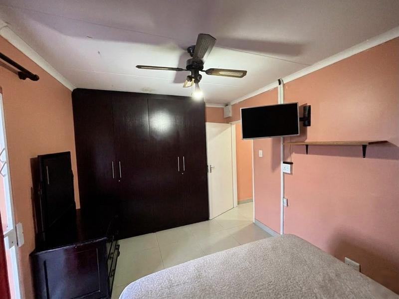 7 Bedroom Property for Sale in Castlehill KwaZulu-Natal