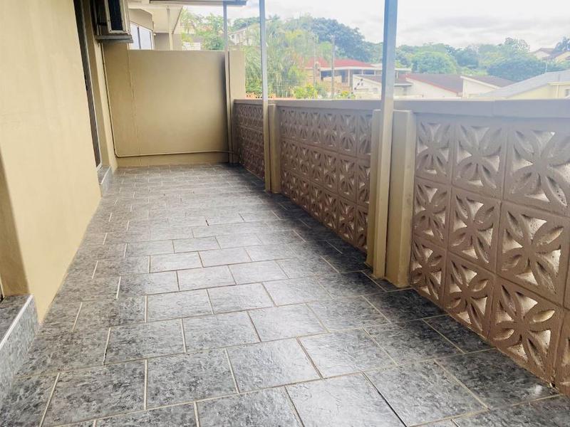 7 Bedroom Property for Sale in Castlehill KwaZulu-Natal