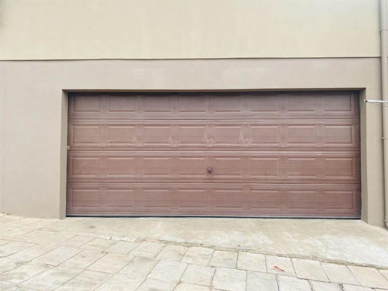 7 Bedroom Property for Sale in Castlehill KwaZulu-Natal