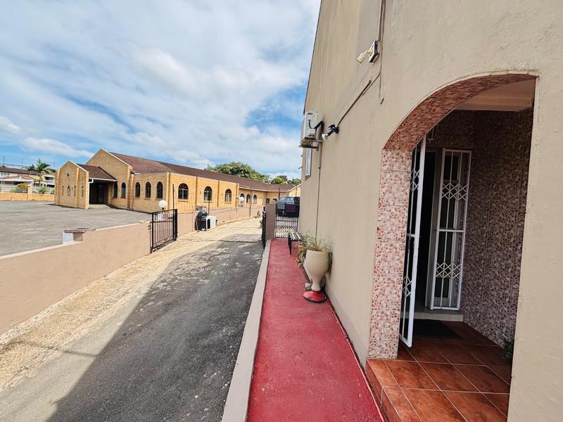 7 Bedroom Property for Sale in Castlehill KwaZulu-Natal