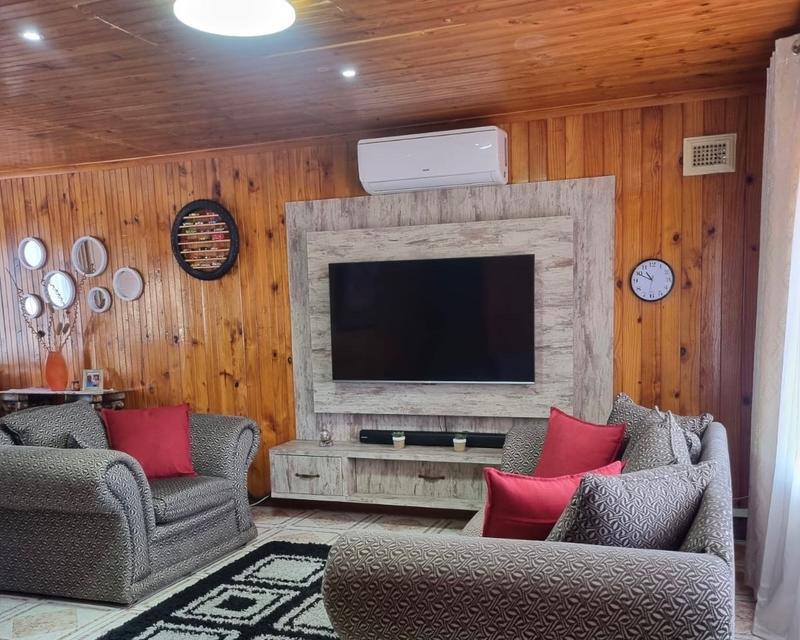 6 Bedroom Property for Sale in Shallcross KwaZulu-Natal