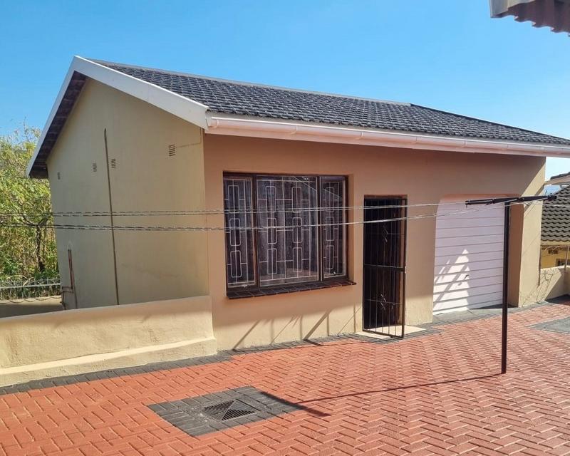 6 Bedroom Property for Sale in Shallcross KwaZulu-Natal