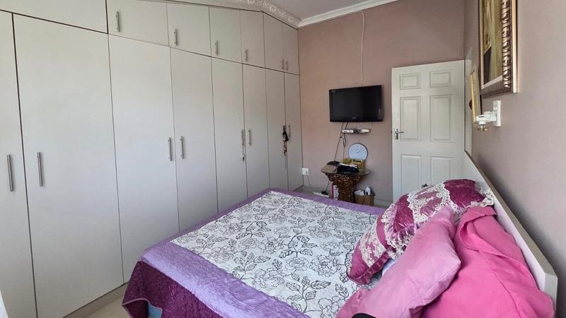 2 Bedroom Property for Sale in Shallcross KwaZulu-Natal
