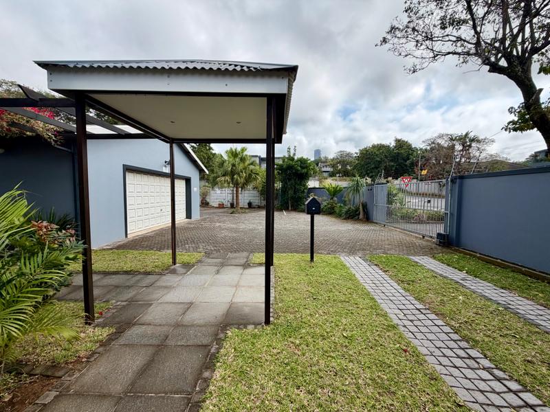 8 Bedroom Property for Sale in Umhlanga KwaZulu-Natal