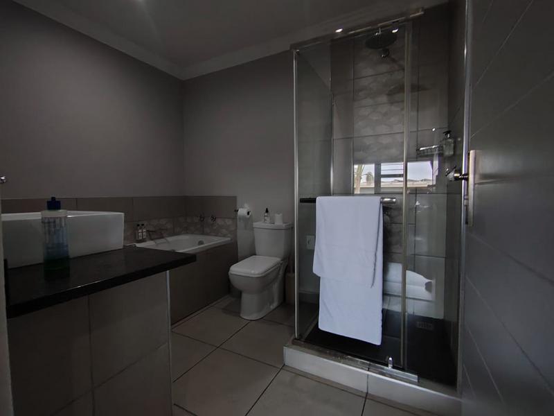 8 Bedroom Property for Sale in Umhlanga KwaZulu-Natal