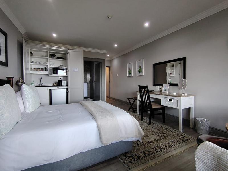 8 Bedroom Property for Sale in Umhlanga KwaZulu-Natal
