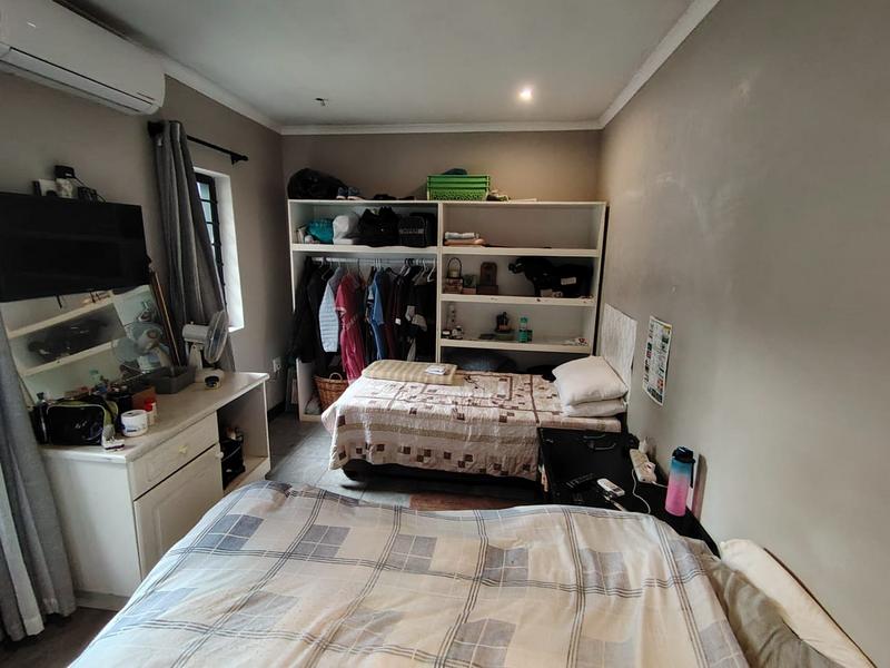 8 Bedroom Property for Sale in Umhlanga KwaZulu-Natal