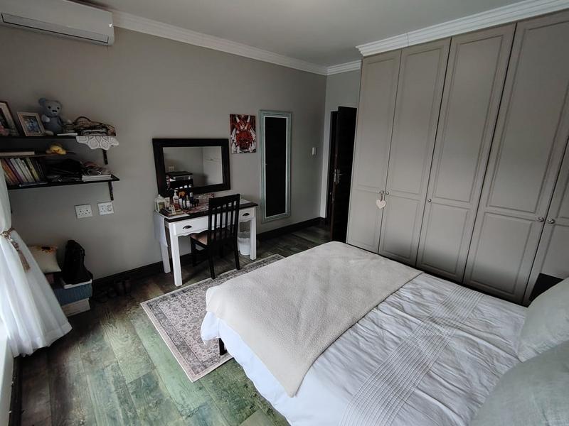 8 Bedroom Property for Sale in Umhlanga KwaZulu-Natal