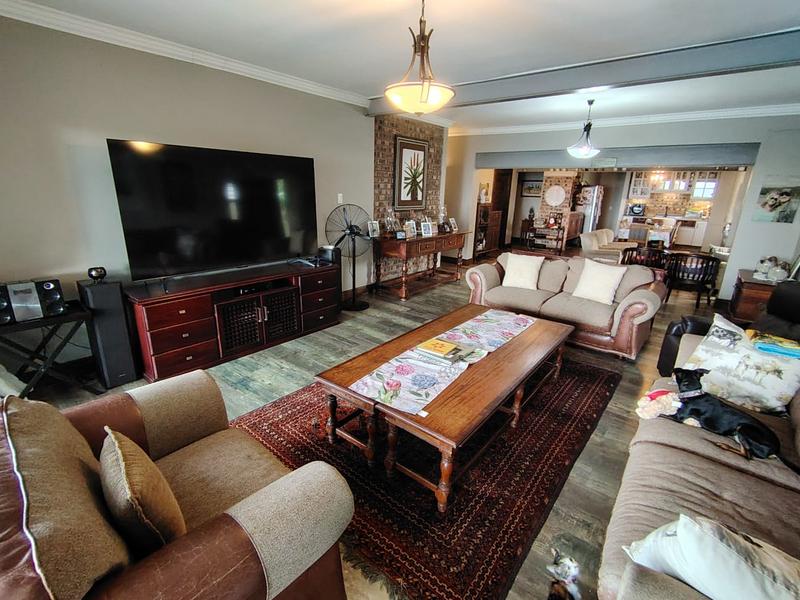 8 Bedroom Property for Sale in Umhlanga KwaZulu-Natal