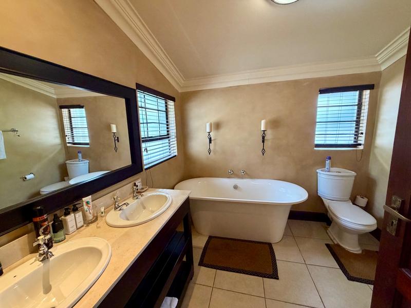 8 Bedroom Property for Sale in Umhlanga KwaZulu-Natal