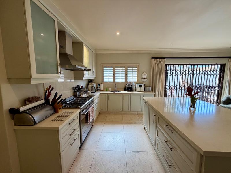 8 Bedroom Property for Sale in Umhlanga KwaZulu-Natal