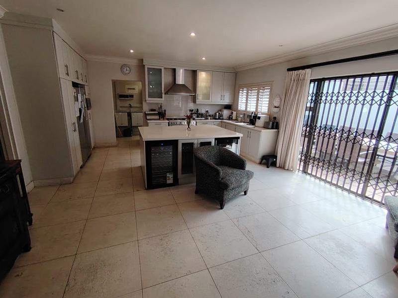 8 Bedroom Property for Sale in Umhlanga KwaZulu-Natal