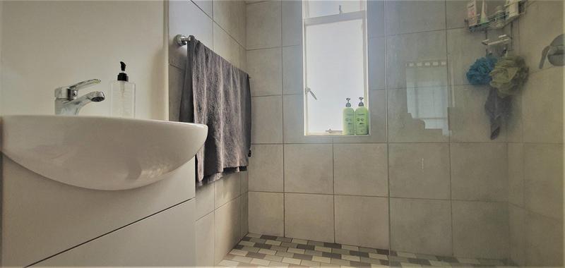 To Let 2 Bedroom Property for Rent in Essenwood KwaZulu-Natal