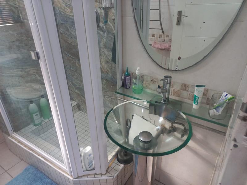 2 Bedroom Property for Sale in Morningside KwaZulu-Natal