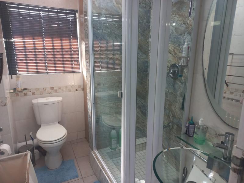 2 Bedroom Property for Sale in Morningside KwaZulu-Natal