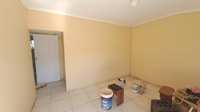 To Let 2 Bedroom Property for Rent in Umlazi KwaZulu-Natal
