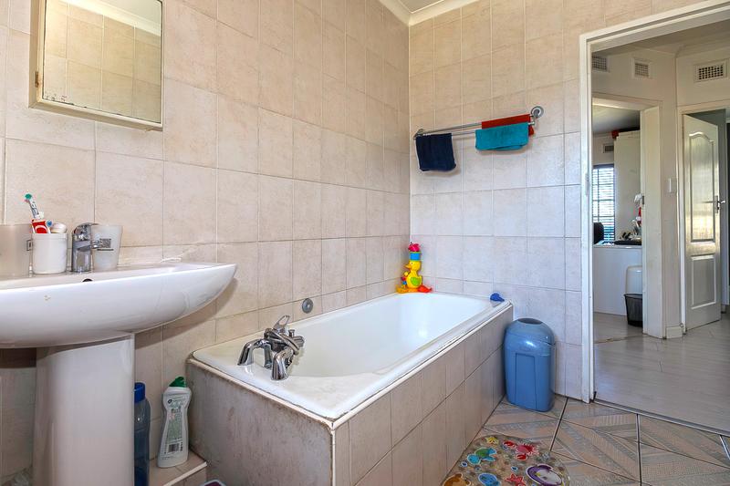 3 Bedroom Property for Sale in Manors KwaZulu-Natal