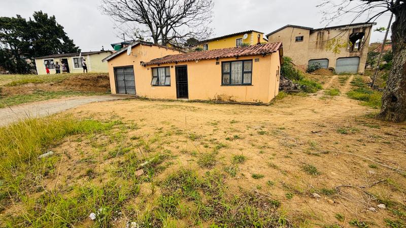 2 Bedroom Property for Sale in Umlazi KwaZulu-Natal