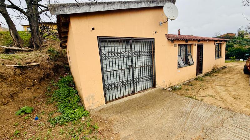 2 Bedroom Property for Sale in Umlazi KwaZulu-Natal
