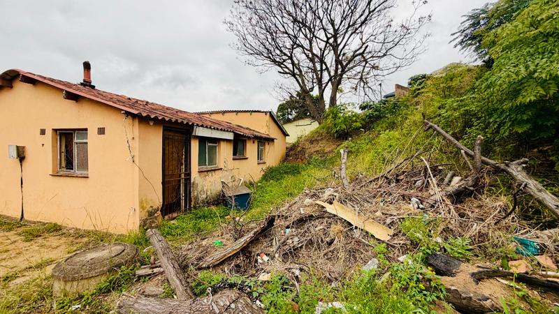 2 Bedroom Property for Sale in Umlazi KwaZulu-Natal