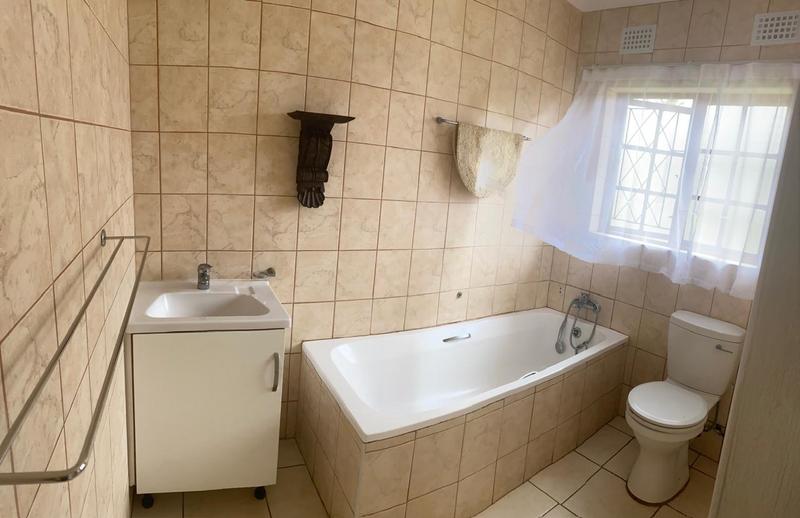 4 Bedroom Property for Sale in Shelly Beach KwaZulu-Natal