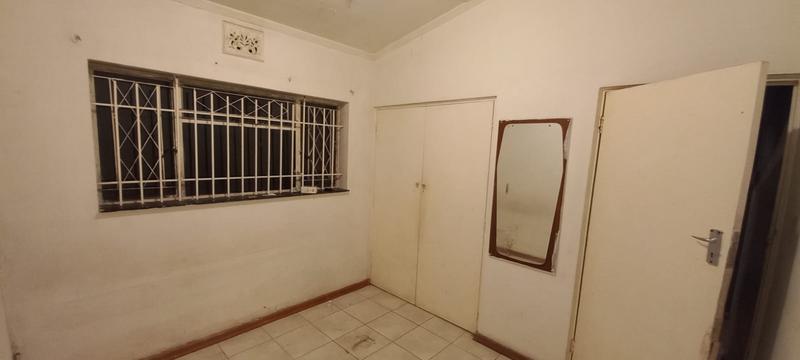 2 Bedroom Property for Sale in Pinelands KwaZulu-Natal