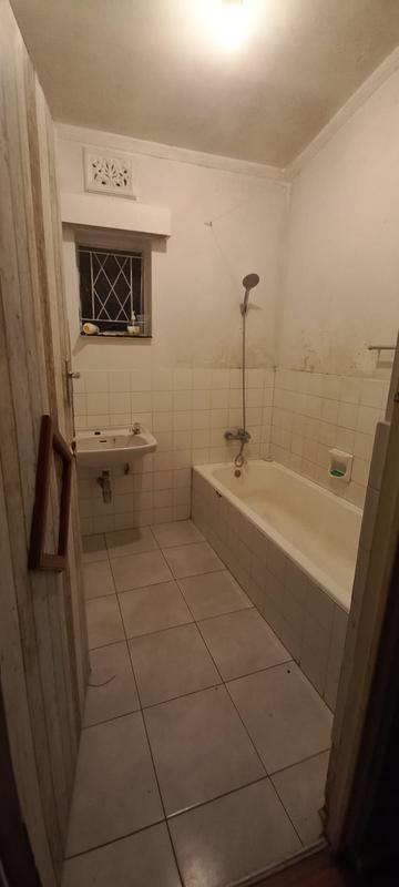 2 Bedroom Property for Sale in Pinelands KwaZulu-Natal