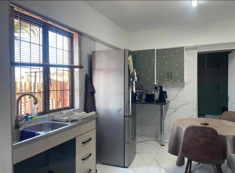 To Let 2 Bedroom Property for Rent in Sherwood KwaZulu-Natal