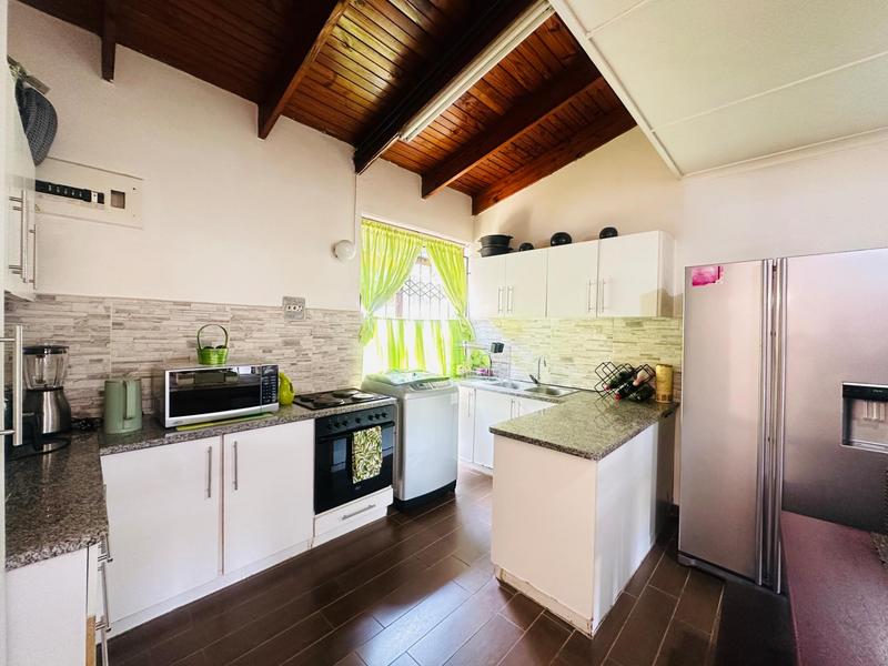 2 Bedroom Property for Sale in Woodhaven KwaZulu-Natal