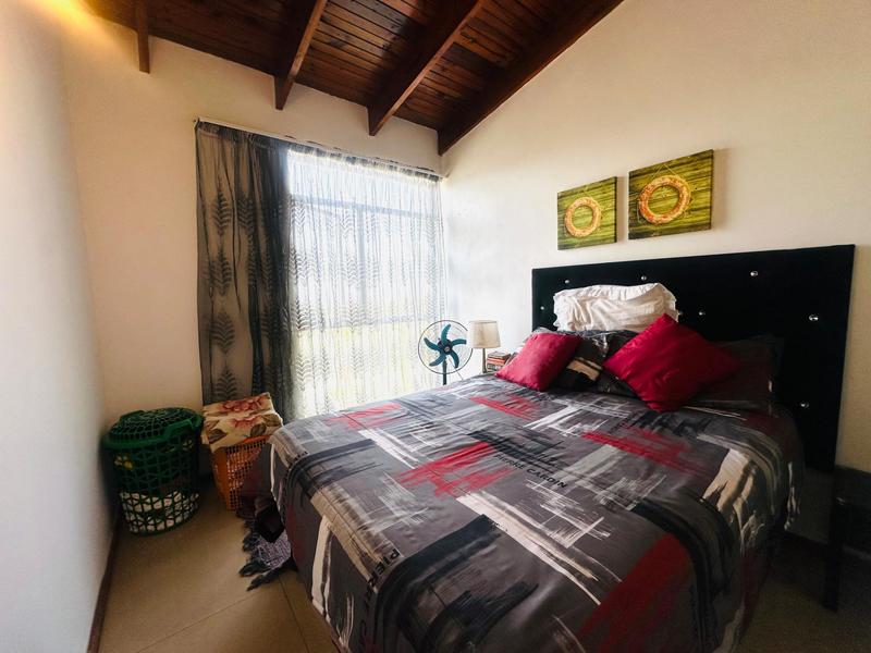 2 Bedroom Property for Sale in Woodhaven KwaZulu-Natal