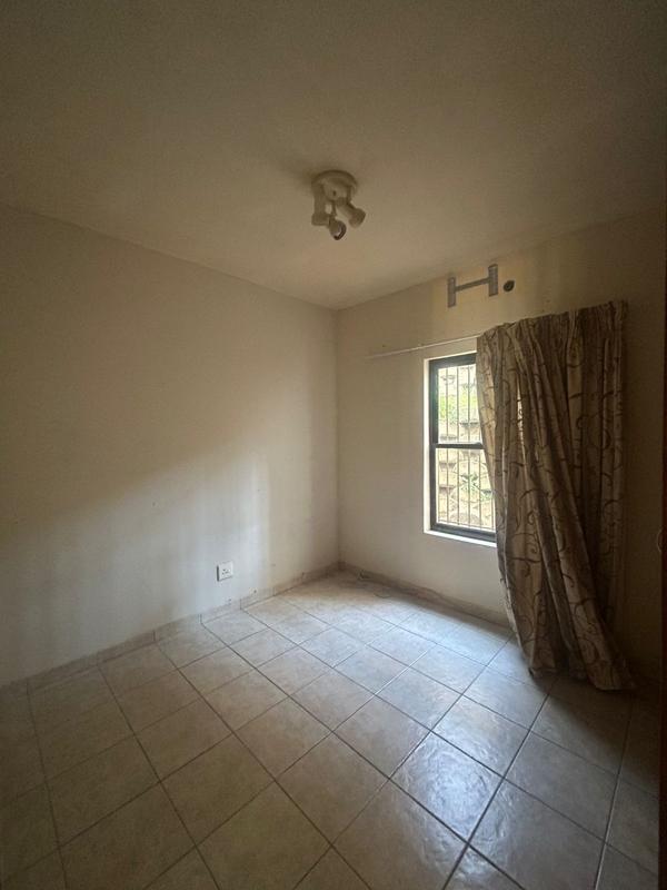 To Let 2 Bedroom Property for Rent in Margate KwaZulu-Natal