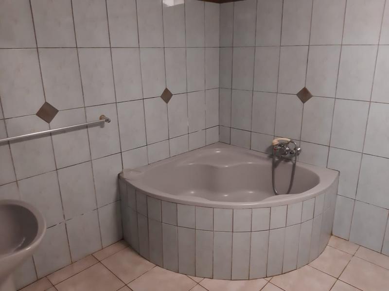 To Let 2 Bedroom Property for Rent in Ocean View KwaZulu-Natal