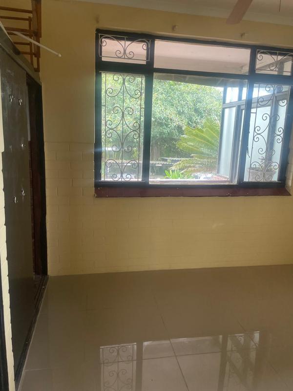 To Let 2 Bedroom Property for Rent in Kingsburgh KwaZulu-Natal