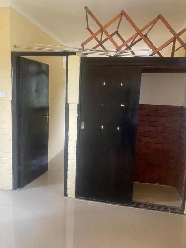 To Let 2 Bedroom Property for Rent in Kingsburgh KwaZulu-Natal