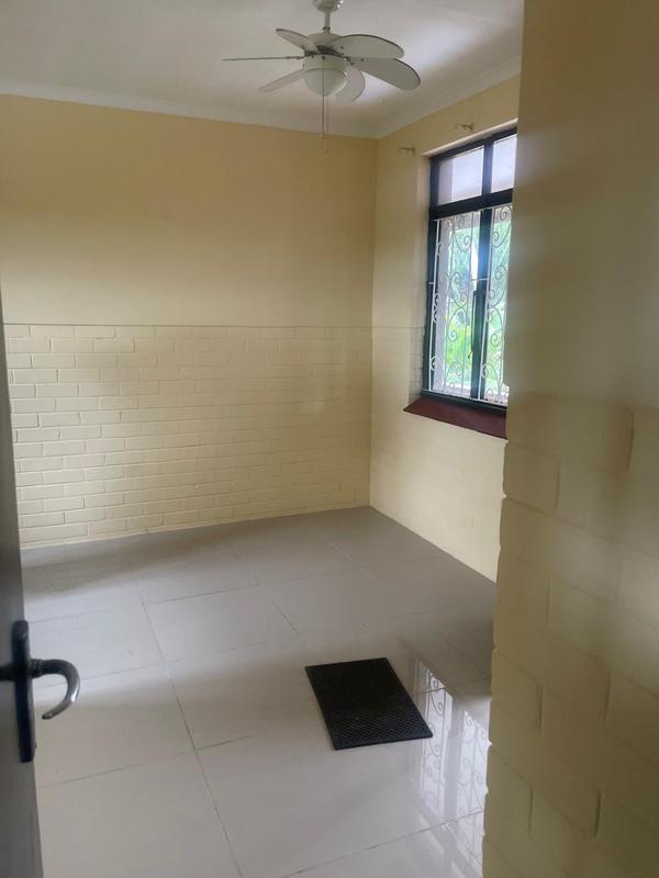 To Let 2 Bedroom Property for Rent in Kingsburgh KwaZulu-Natal
