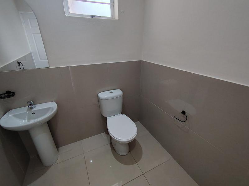 To Let 4 Bedroom Property for Rent in Durban North KwaZulu-Natal