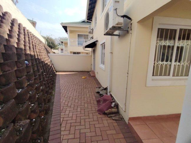3 Bedroom Property for Sale in Broadlands KwaZulu-Natal