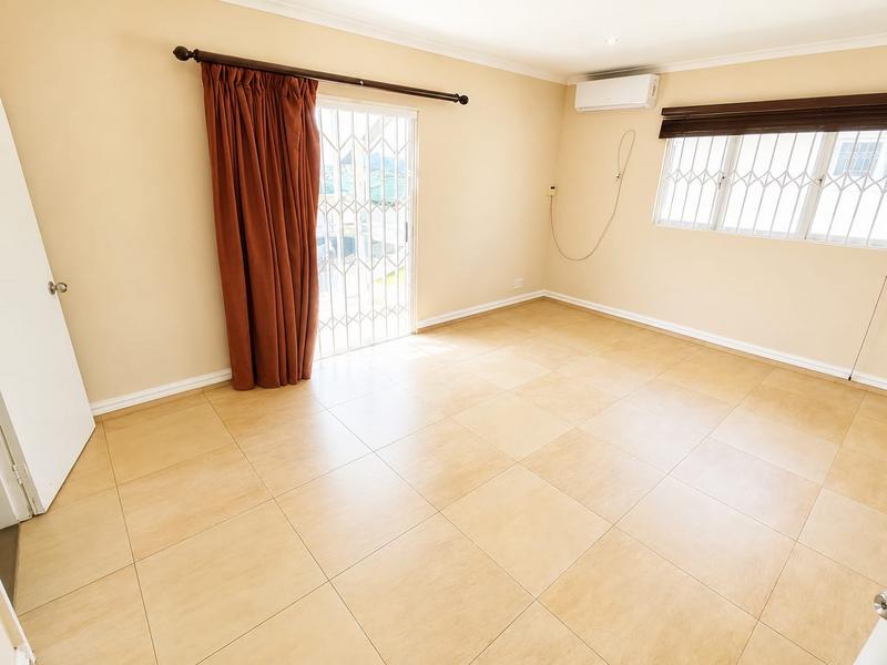 3 Bedroom Property for Sale in Broadlands KwaZulu-Natal