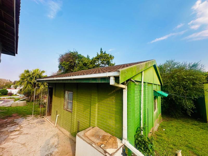 1 Bedroom Property for Sale in Montclair KwaZulu-Natal