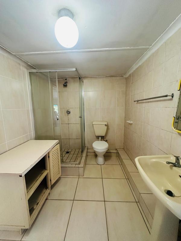 1 Bedroom Property for Sale in Montclair KwaZulu-Natal