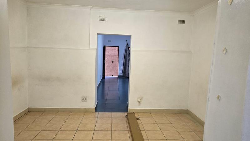 1 Bedroom Property for Sale in Greenwood Park KwaZulu-Natal