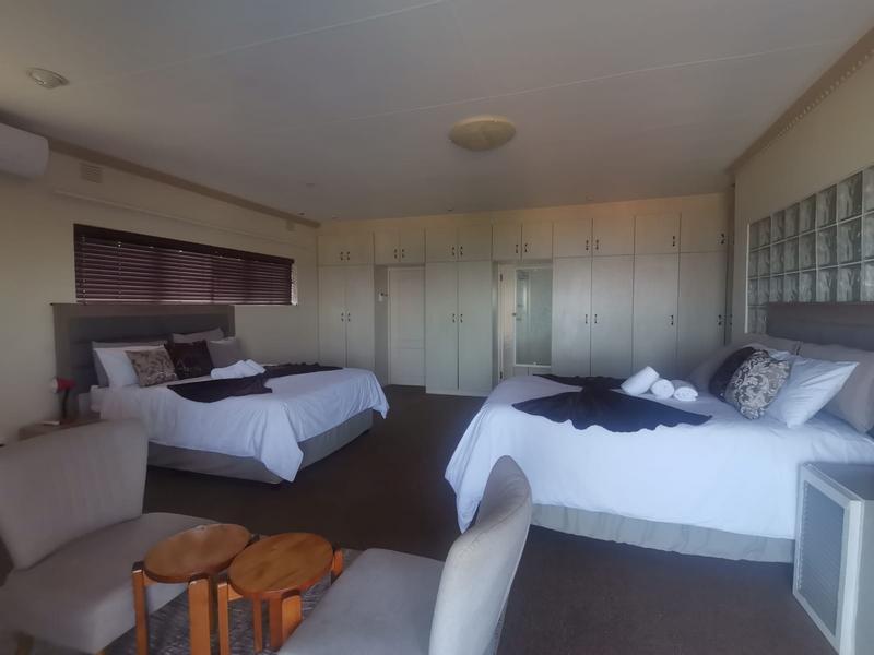 To Let 5 Bedroom Property for Rent in Uvongo KwaZulu-Natal