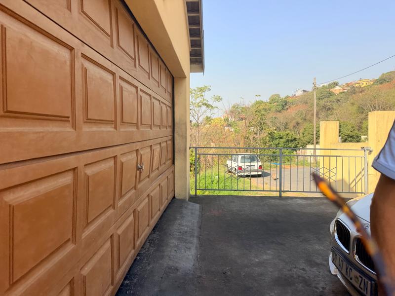 To Let 4 Bedroom Property for Rent in Reservoir Hills KwaZulu-Natal