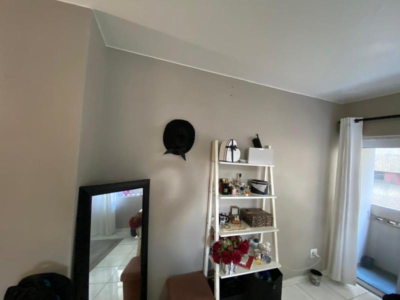 1 Bedroom Property for Sale in Esplanade KwaZulu-Natal