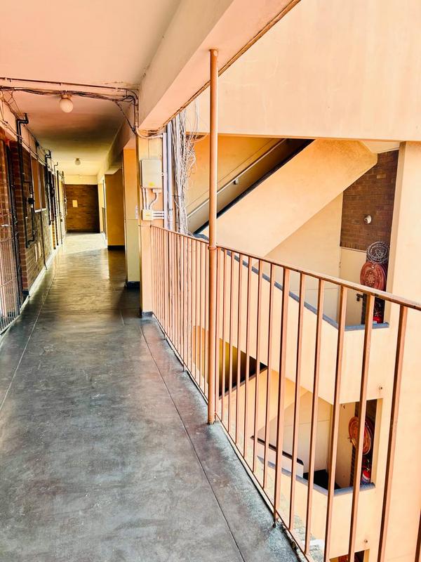 1 Bedroom Property for Sale in Durban Central KwaZulu-Natal