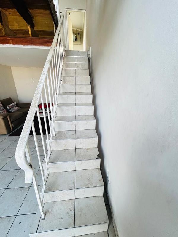 1 Bedroom Property for Sale in Durban Central KwaZulu-Natal