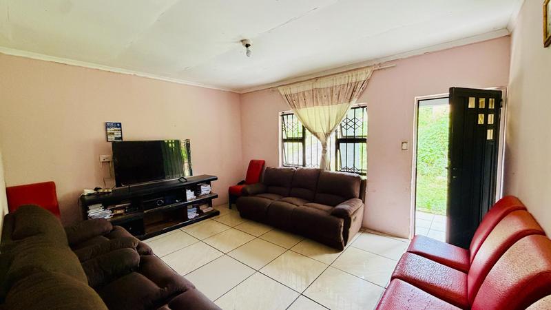 2 Bedroom Property for Sale in Lovu KwaZulu-Natal