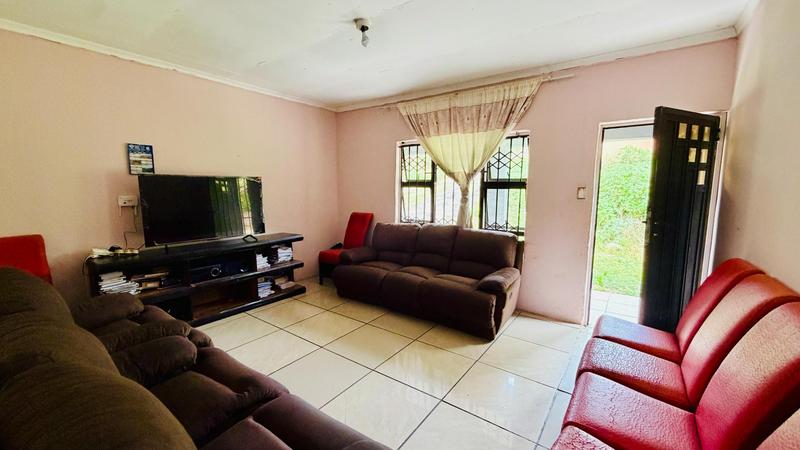 2 Bedroom Property for Sale in Lovu KwaZulu-Natal