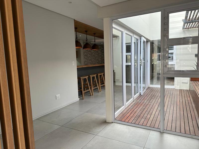 To Let 4 Bedroom Property for Rent in La Lucia KwaZulu-Natal